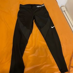 Nike tight fit long leggings